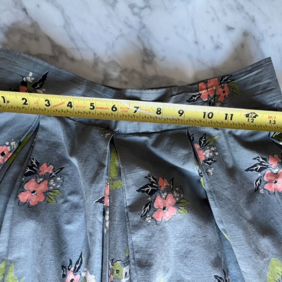 Vintage cotton skirt - Rare find - gray with florals & a vienna town scene - Picture 6 of 9